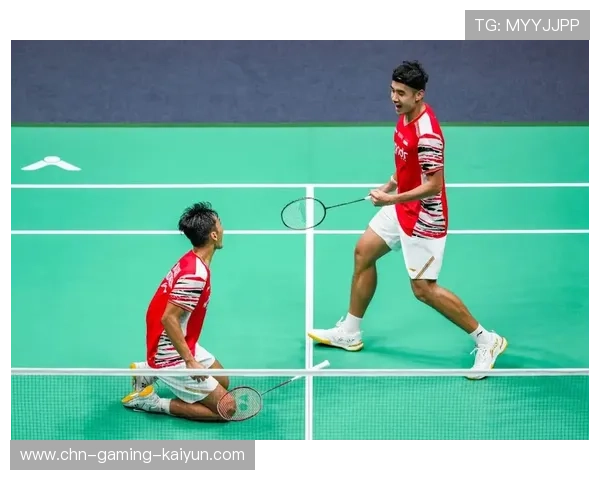 羽毛球教练怒踢椅子事件揭秘：激情与执着的背后