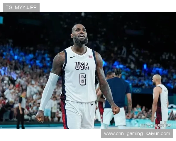 詹姆斯最后时刻抢断锁死比赛